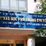 Señalización de escuela de inglés bilingüe en Puebla